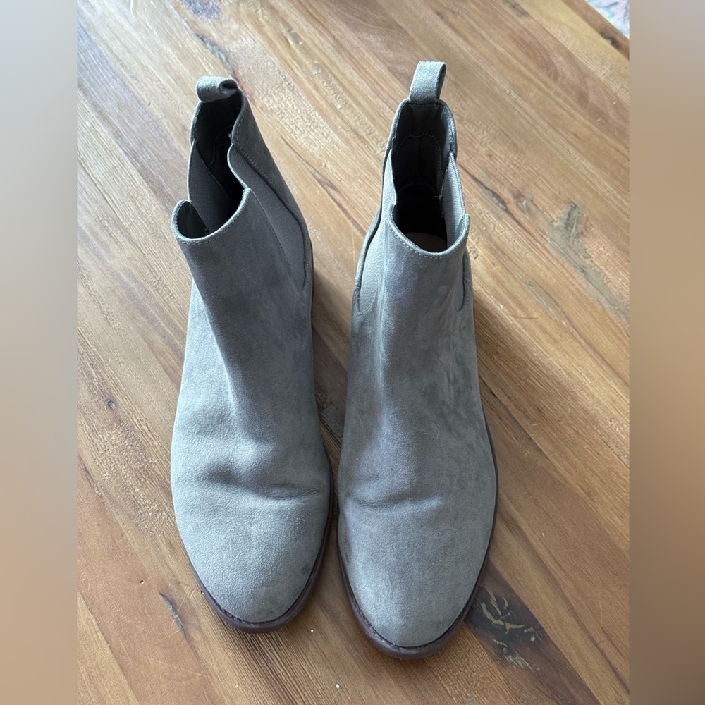 Gray Suede Ankle Boots | LOFT Outlet​​​